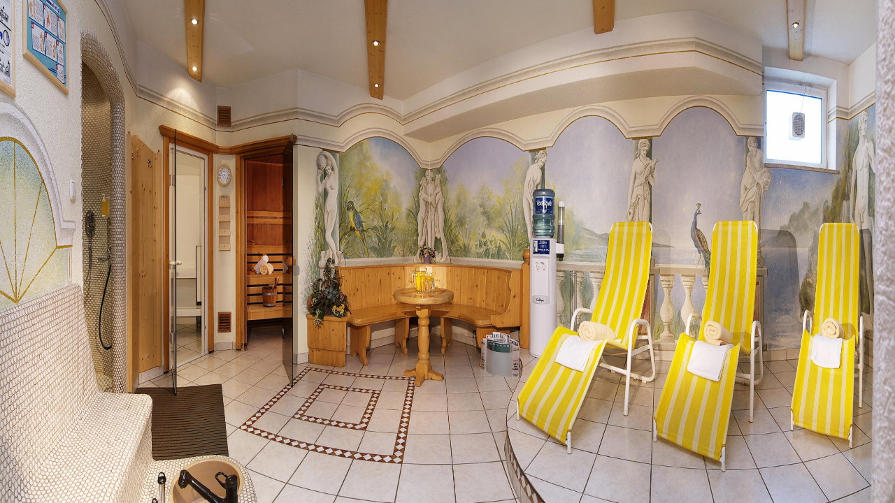 Linderhof Sauna 1280