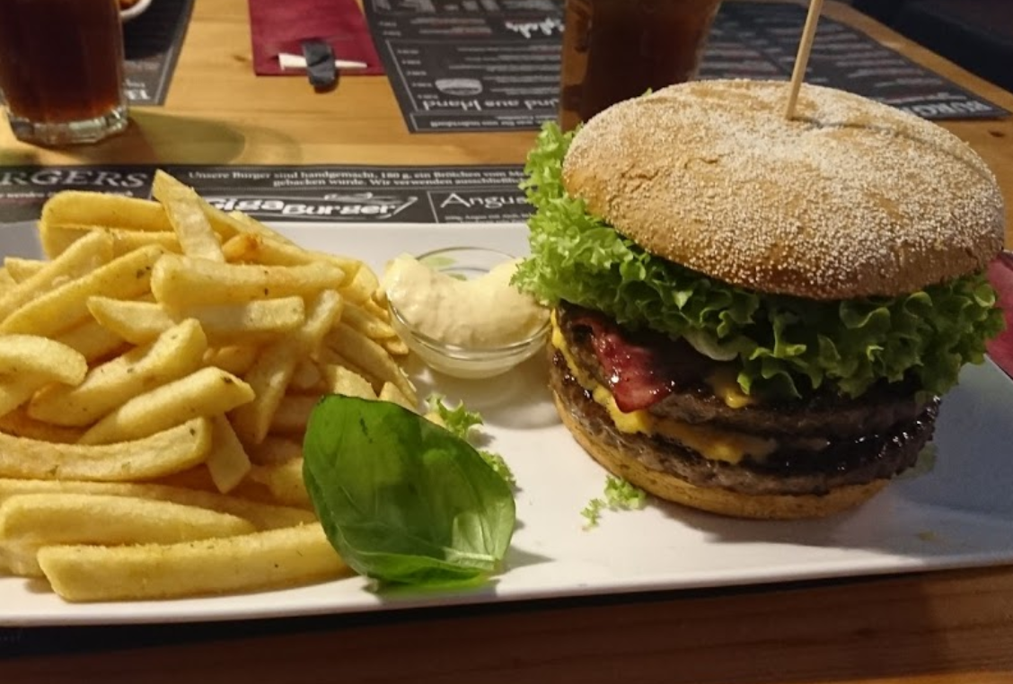 Bildschirmfoto 2021 05 12 um 14.48.46