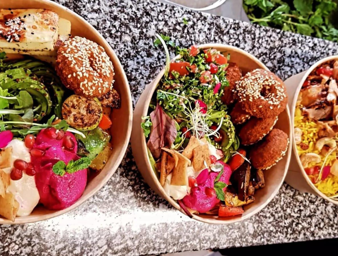 Bowl.gesund.falaffel.haloumi.avocado.restaurant.vegcado.erfurt