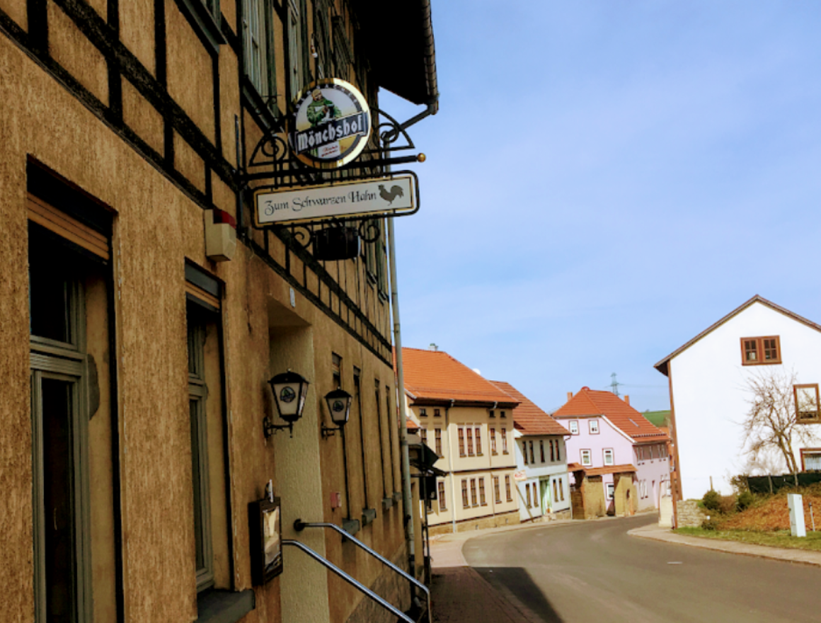 Zum.schwarzen.Hahn .Elxleben.aussen.strasse.schild