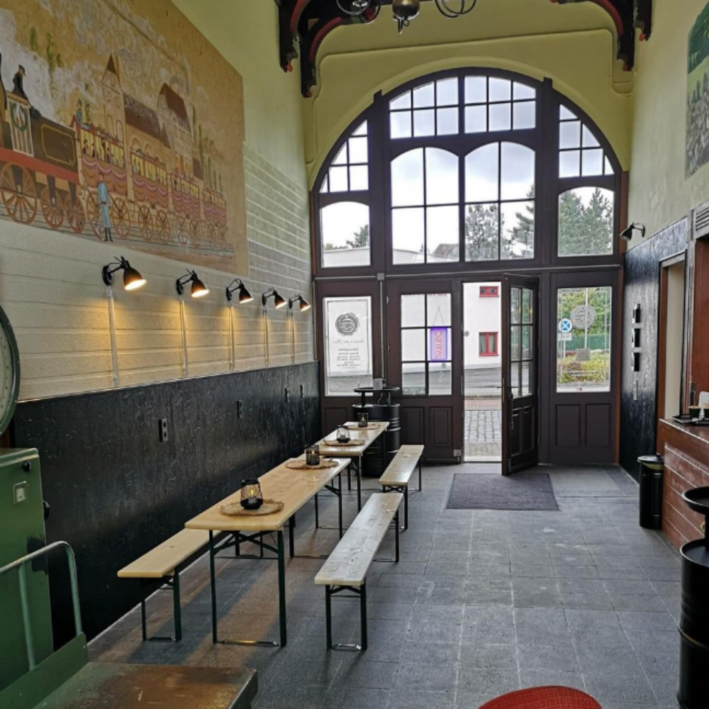 sitzplaetze.tuer .bahnhof.licht .escobar.wernshausen.schmalkalden